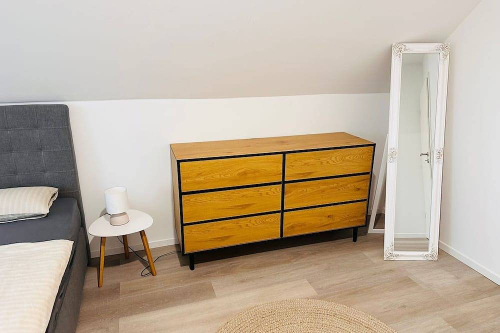 Ganze Wohnung, Gemütliche 3 Zimmer Wohnung am Bremer Kreuz, 3 min vom beliebten Weserpark! in Achim, Landkreis Verden