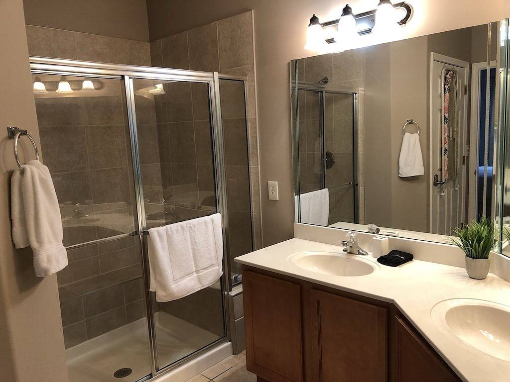 Ganze Wohnung, Relaxing Lakefront Condo - Great Location in Lake Ozark, Lake of the Ozarks