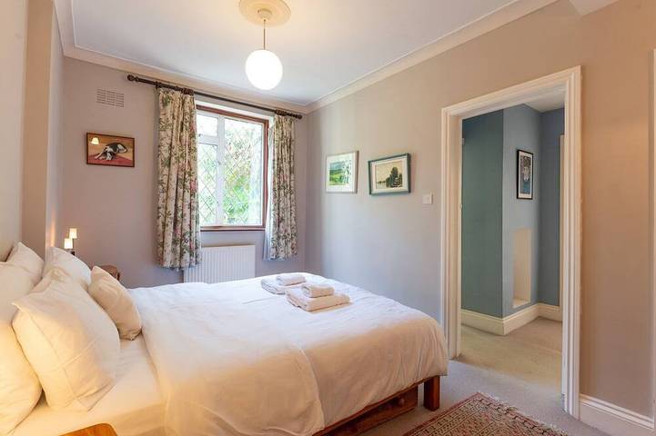 Bungalow für 6 Personen, mit Terrasse und Garten in London - 2