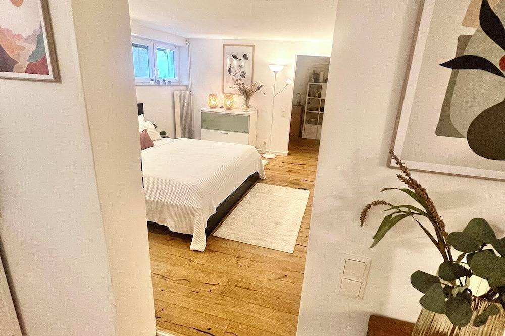 Ganze Wohnung, Gemütliche Souterrain Wohnung direkt neben der Uniklinik Homburg in Homburg, Saarpfalz-Kreis