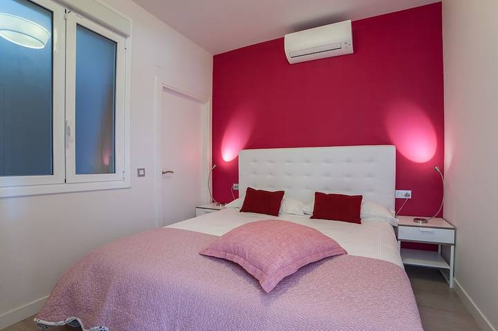 Ganze Wohnung, Schöne Ferienwohnung für 4 Personen im Zentrum in Strandnähe.  Wi-Fi und Ac. in Zurriola (San Sebastian), San Sebastian