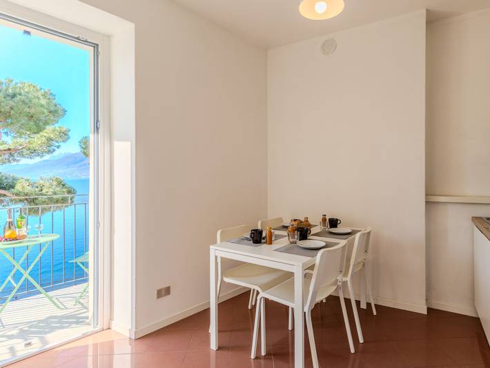 Ferienwohnung für 6 Personen, mit Balkon und Seeblick in Domaso - 4