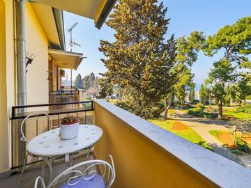 Ferienhaus mit Meerblick für 4 Personen, mit Balkon/Terrasse und Balkon in Poreč