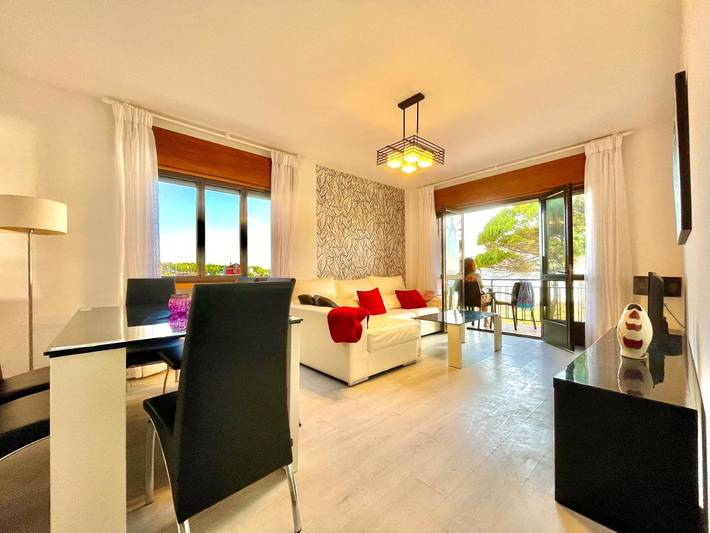 Apartamento de vacaciones para 8 personas, con terraza y vistas - 1