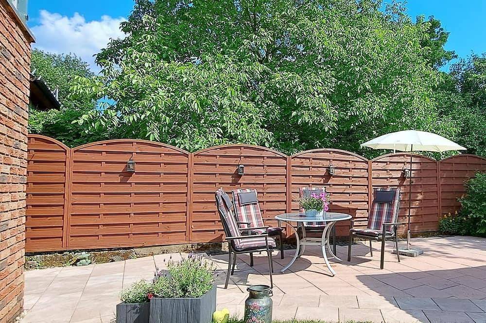 Ganze Wohnung, Ferienwohnung Engels - Neue Allergiker-Ferienwohnung mit Terrasse im Ww in Altenkirchen & Umgebung