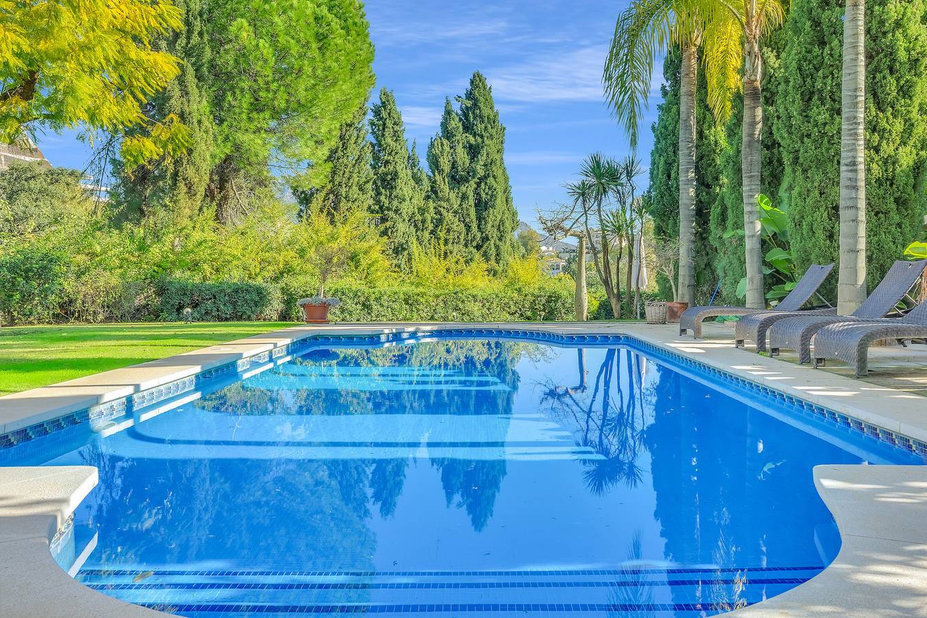 Villa La Quinta - 5 Bedroom Villa with Heated Pool in El Castillo de la Heredia, Benahavís
