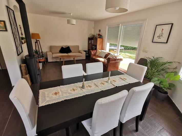 Location de vacances pour 8 personnes, avec Terrasse et Vue à Thoiry (Ain)