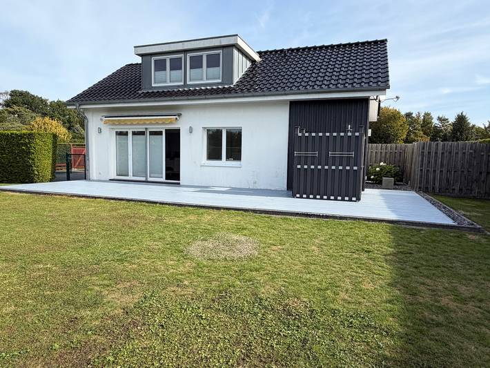 Holiday Home 'LensterLiebe' with Private Garden and Wi-Fi in Lensterstrand, Grömitz
