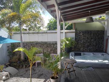 Gîte pour 3 personnes, avec terrasse à Le Vauclin