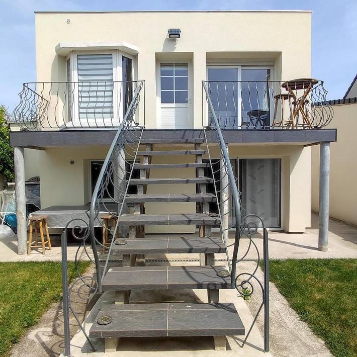 Location de vacances pour 4 personnes, avec Terrasse et Jardin à Coulogne