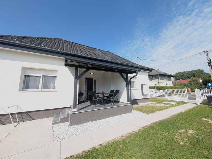 Ferienhaus für 4 Personen, mit Garten - 1