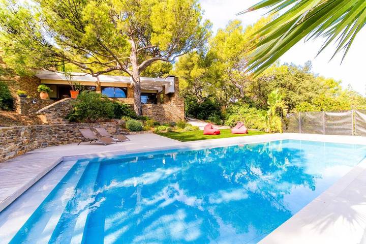 Maison de vacances pour 8 personnes, avec jardin ainsi que vue et piscine dans Cap Bénat
