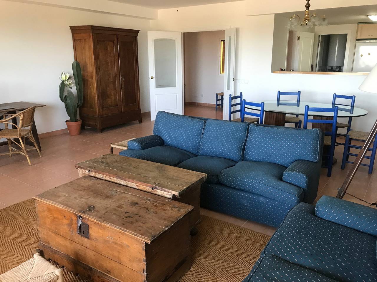 Apartamento entero, Apartamento con vistas al mar. Jardín y piscina comunitarios. in Pals, Costa Brava
