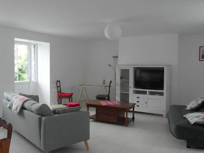 Location de vacances pour 8 personnes, avec jardin et vue à Vains - 4