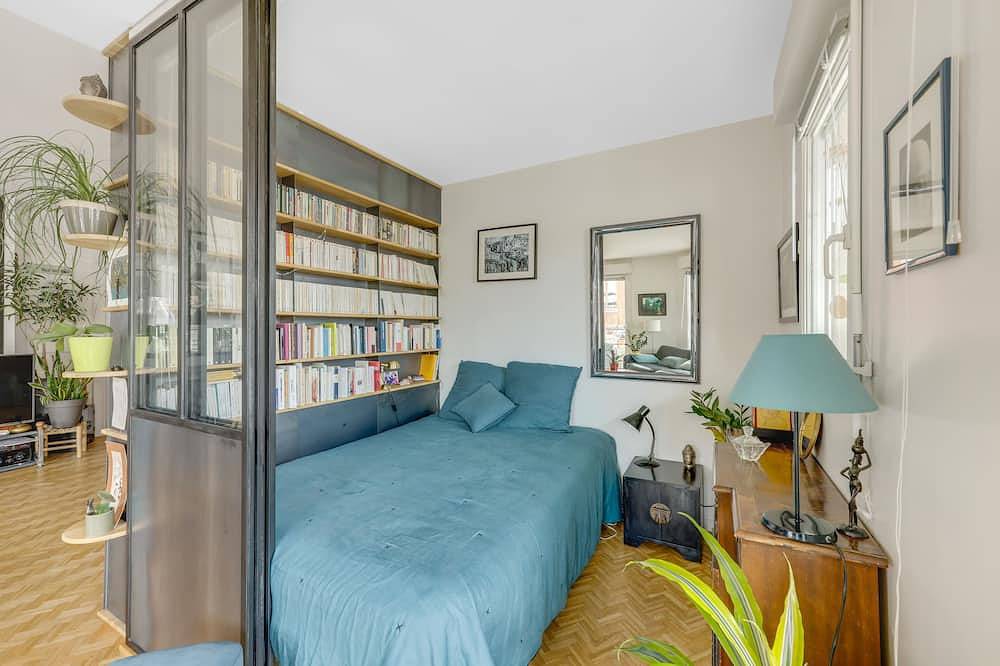 Entire apartment, 90 m2 chic, cosy, bright, modern, 6 mn from Paris on foot, 3 mn from the metro in Les Lilas, Seine-Saint-Denis