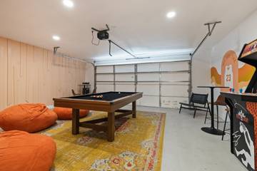 Vacation Rental for 8 Guests in San Bernardino County, Picture 2