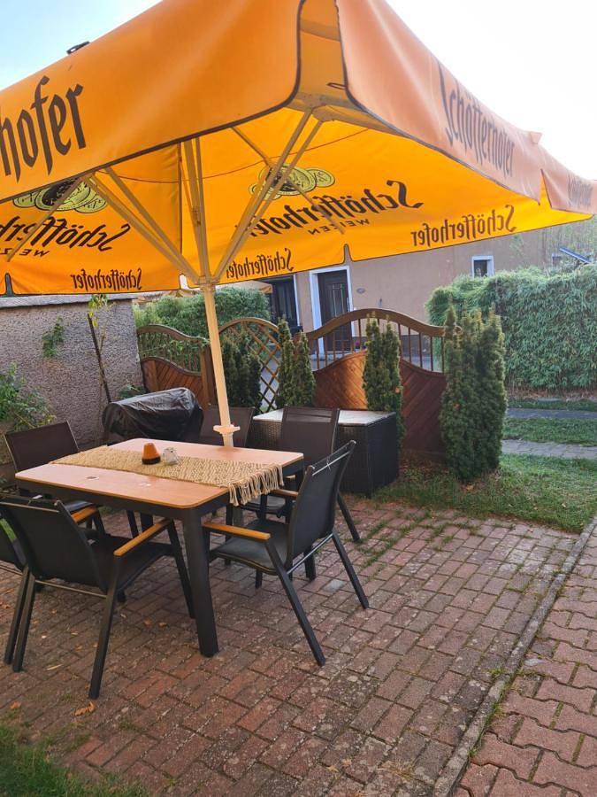 Ferienwohnung für 5 Personen, mit Terrasse und Garten sowie Sauna und Ausblick in Zossen - 2