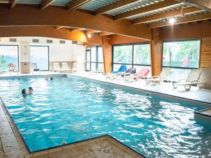 Camping für 2 Personen, mit Sauna in Cantal