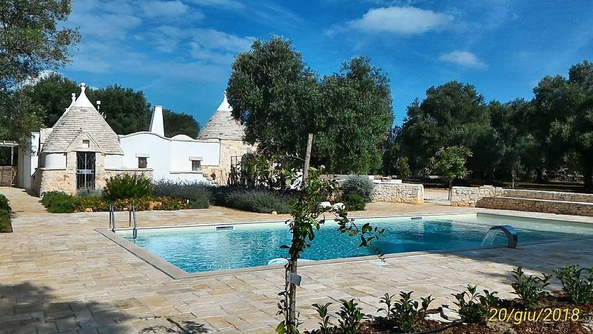 Villa 'I Luoghi Del Sole - Entire Trullo' with Private Pool, Wi-Fi & Air Conditioning in San Michele Salentino, Salento