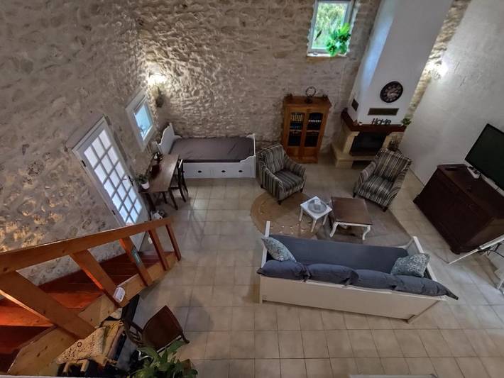 Location de vacances pour 6 personnes, avec piscine ainsi que vue et jardin dans Cartelègue - 3
