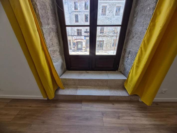 Location de vacances pour 6 personnes, avec Balcon et Terrasse à Burzet - 2