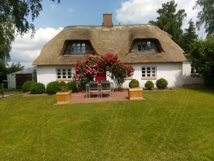 Ferienhaus für 8 Personen, mit Terrasse und Garten in Schlei