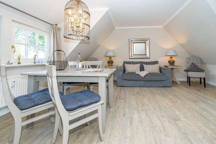 Ganze Wohnung, Gemütliche Ferienwohnung für bis zu 2 Personen mit Sonnenkuhle. in Tinnum, Sylt (Gemeinde)