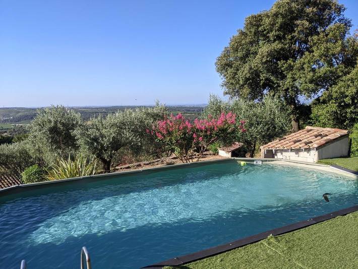 Gîte pour 7 personnes, avec jardin et piscine