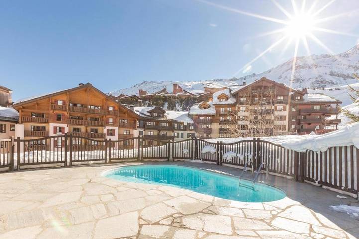 Appart’hôtel pour 6 personnes, avec jacuzzi et balcon ainsi que sauna et piscine