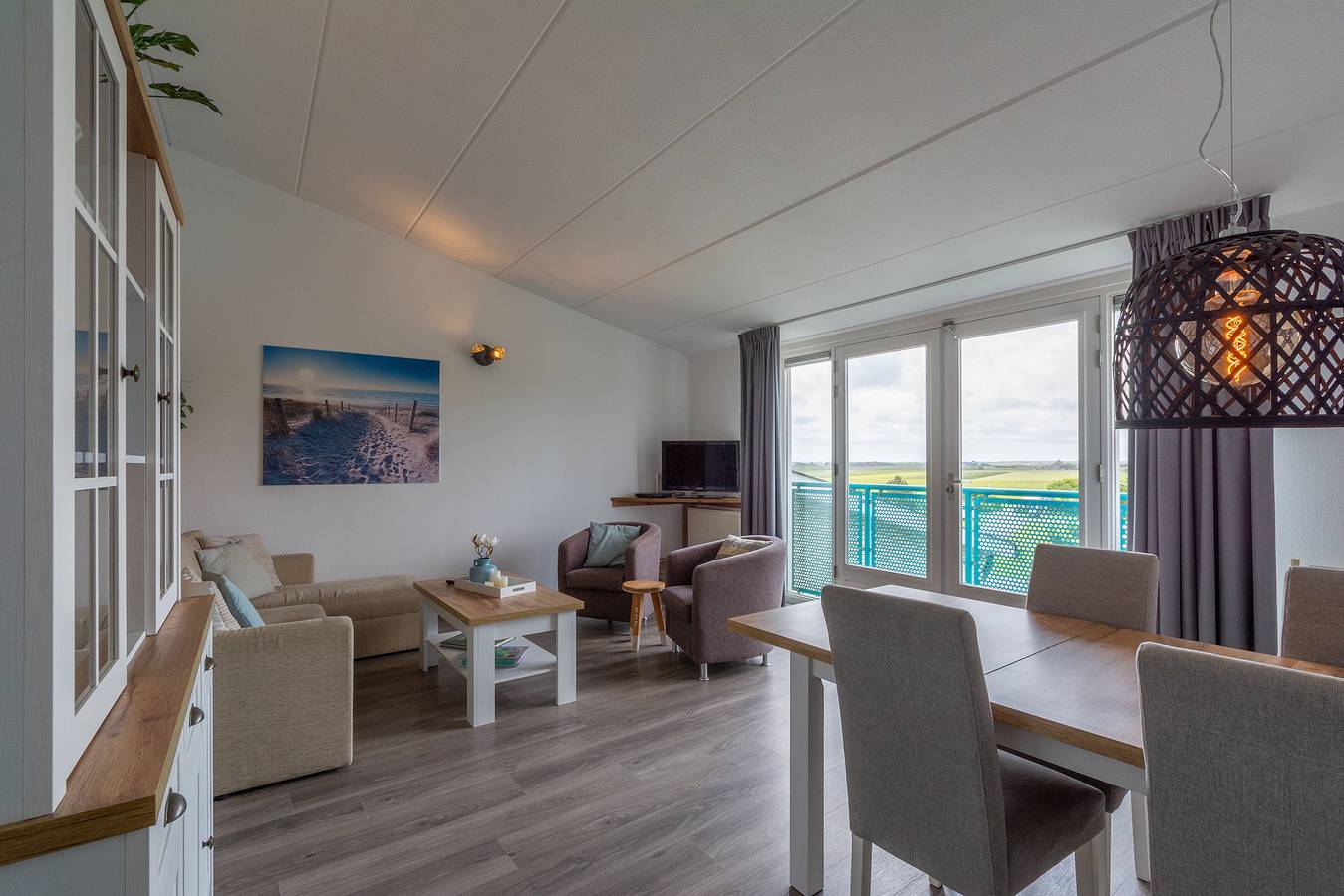 Callinghe Vakanties — Strandslag 215 in Julianadorp, Mar del Norte Holanda