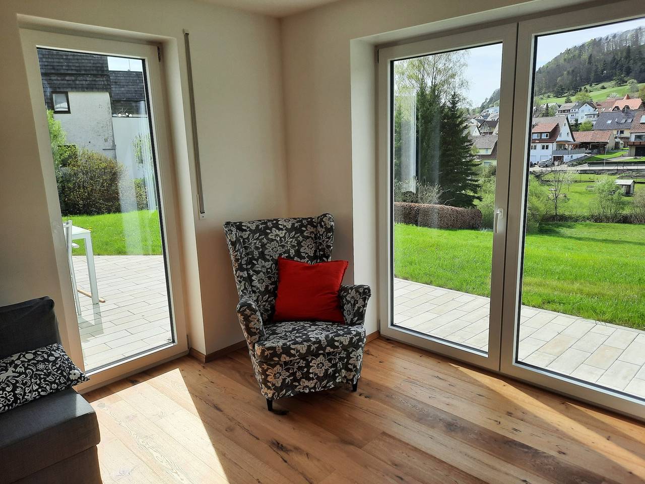 Ganze Wohnung, Ferienwohnung 'Im Eyachtal' mit privater Terrasse, privatem Garten und Wi-Fi in Albstadt, Albsteig Etappe 13