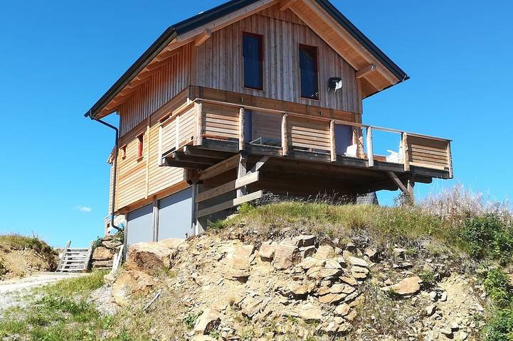 Ferienhaus für 8 Personen, mit Whirlpool und Garten sowie Sauna