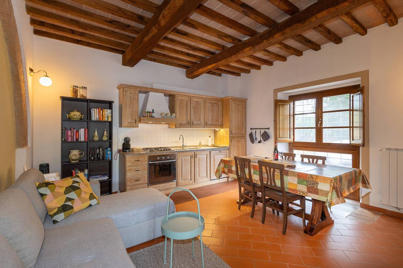 Ferienhaus 'Al Settimo Cielo' mit Hügelblick, privater Terrasse, Wlan, Klimaanlage (bis 6 Pers.) in Chianni, Etruskische Küste