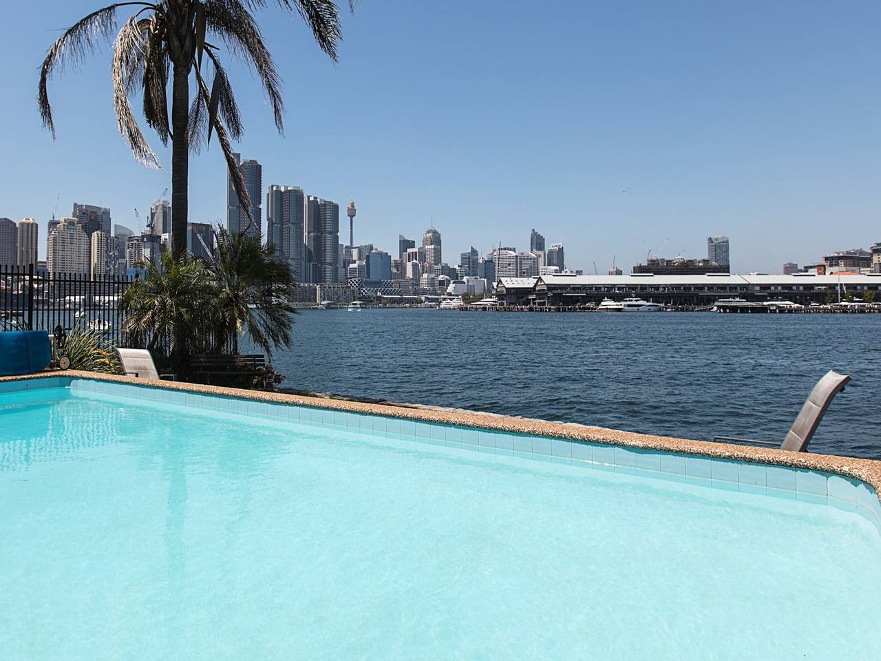 Entire apartment, Wake up to Sydney Harbour in Balmain East, Sydney