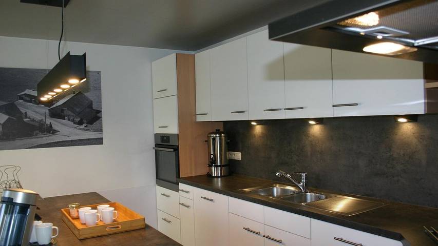 Location de vacances pour 18 personnes, avec sauna et jardin dans Petit-Thier - 3