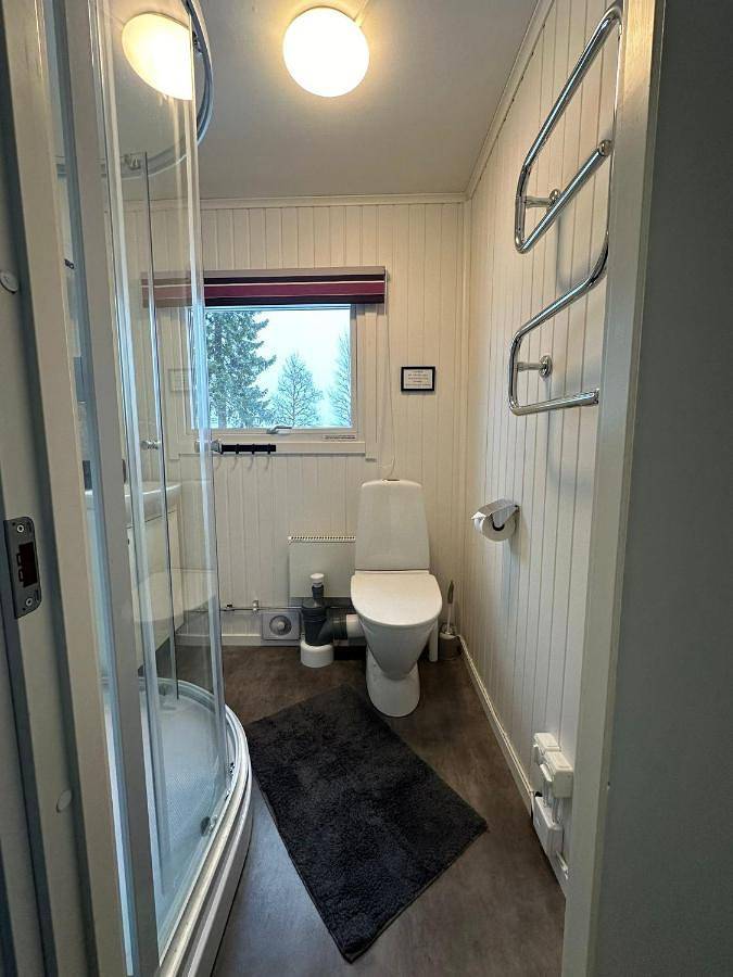 Location de vacances pour 6 personnes, avec vue ainsi que sauna et jardin à Kiruna - 4