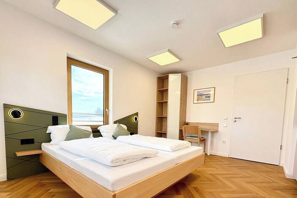 Ganze Wohnung, Ferienapartment mit 3 sep. Schlafzimmern und Bädern in Nußdorf, Chiemsee