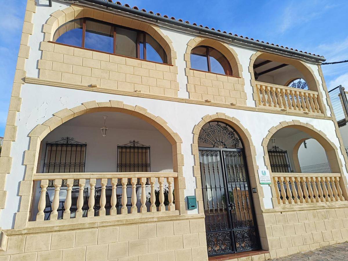 Casa El Cerro in Cortes de la Frontera, Parque natural de Los Alcornocales