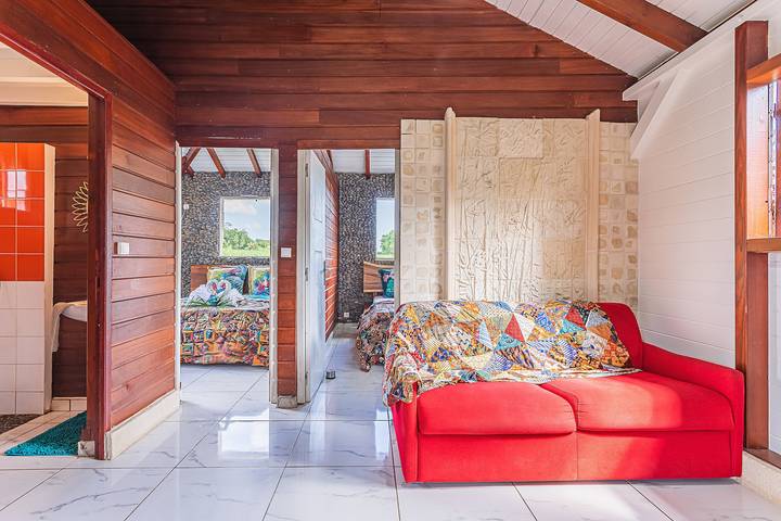 Location de vacances pour 4 personnes, avec terrasse ainsi que piscine et jardin, animaux acceptés dans Port-Louis (Guadeloupe) - 2