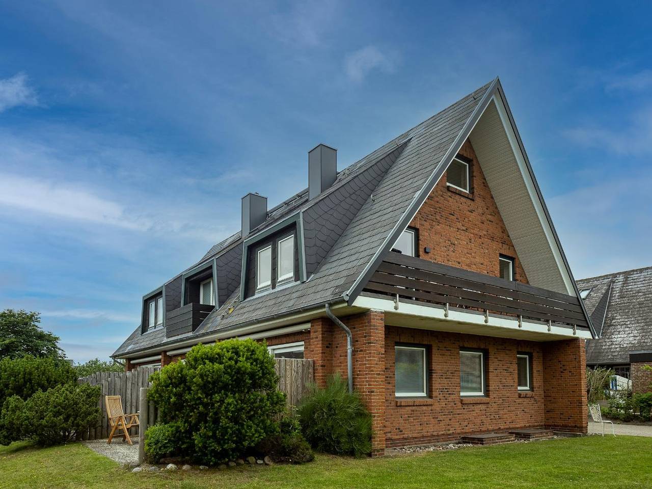 Ganze Wohnung, Moderne 2-Zimmerwohnung auf 2 Ebenen auf ca. 56 m² für bis zu 3 Personen. in Wenningstedt, Sylt