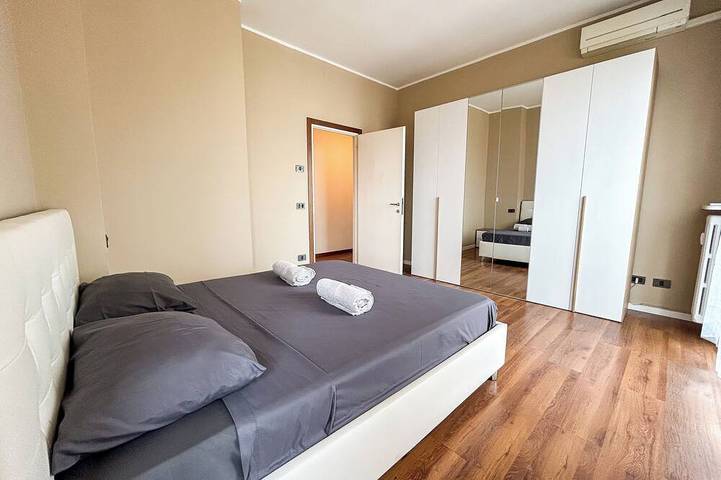 Ganze Wohnung, SkyLoft Bergamo - Chic Penthouse with Unique Panorama in Bergamo, Bergamo Provinz