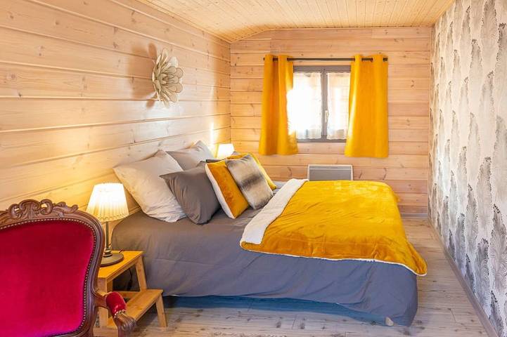 Gîte pour 4 personnes, avec terrasse ainsi que jardin et sauna à Le Ménil - 4