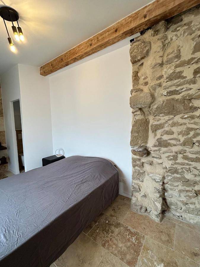 One-Bedroom House in Mours-Saint-Eusèbe, Région de Valence