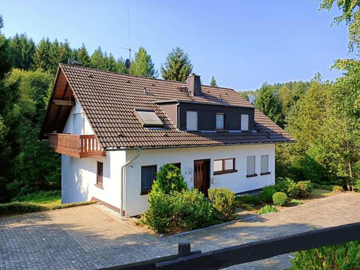 Ferienwohnung für 4 Personen, mit Balkon und Ausblick sowie Garten - 1