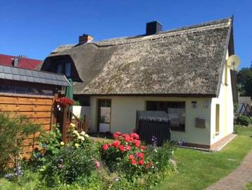 Ferienwohnung für 3 Personen, mit Garten und Terrasse in Ückeritz