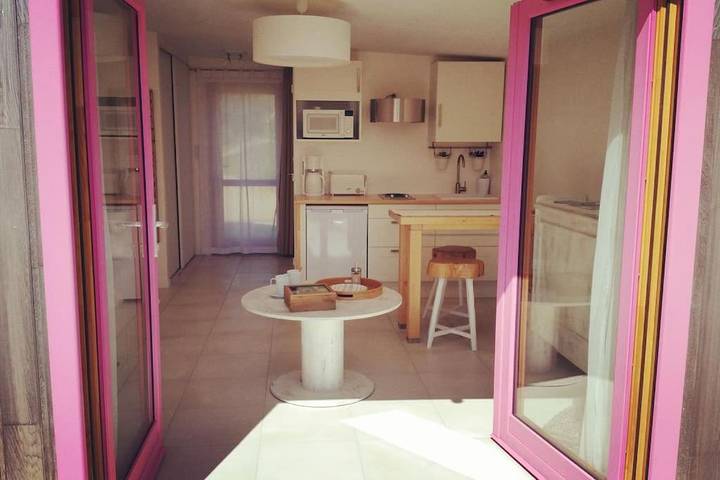 Appartement de vacances pour 2 personnes, avec terrasse et jardin, animaux acceptés