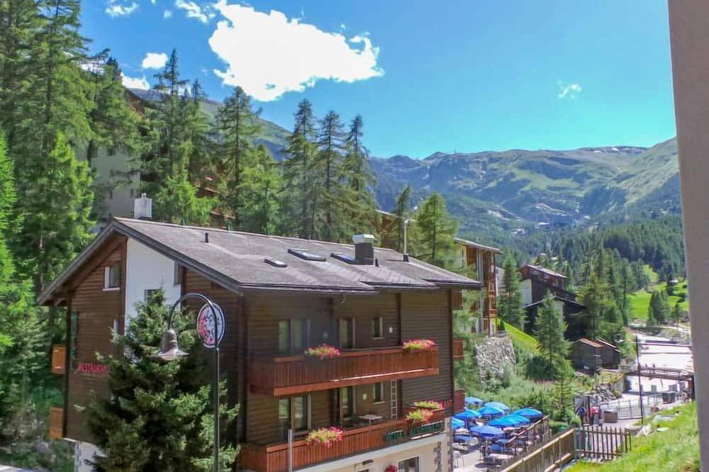 Entire apartment, Sonnheim by Interhome in Zermatt, Wallisian Alps