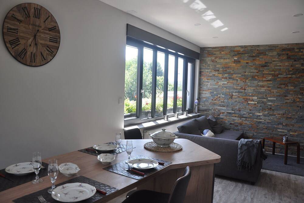 Appartement entier, Gite Saint Nicolas  :Ancien corps de ferme horticole in Freyming-Merlebach, Région de Forbach