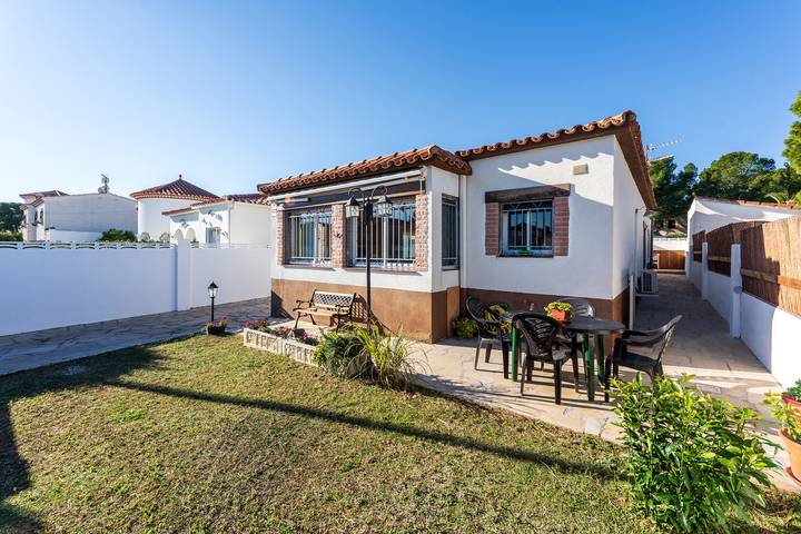 Casa rural para 6 personas, con jardín en Baix Camp - 3