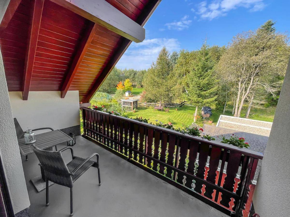 Ganze Wohnung, Ferienwohnung in ruhiger Waldrandlage in Bärenstein, Erzgebirge